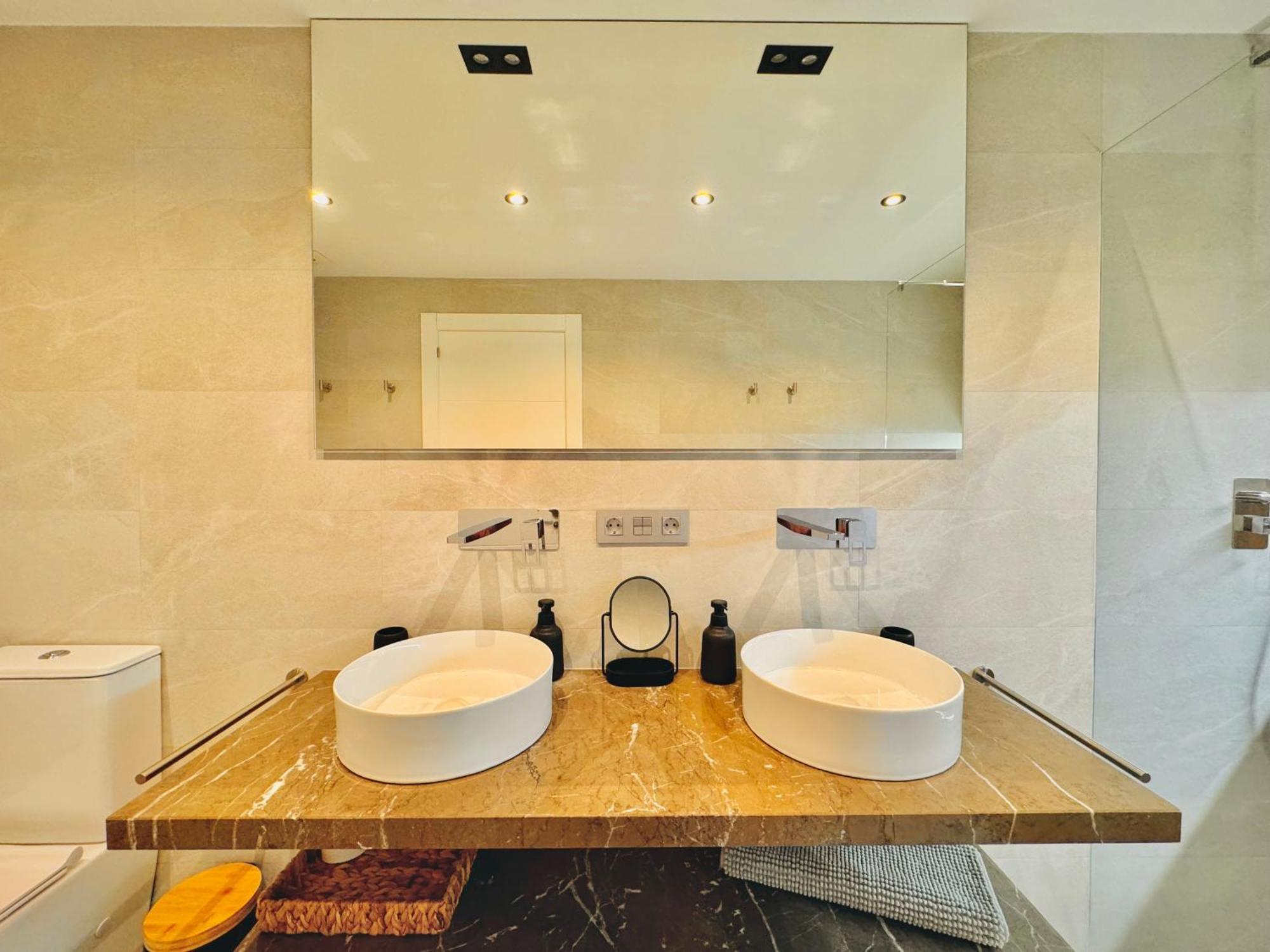 Pueblo Evita Premium Suites Benalmadena Exterior photo